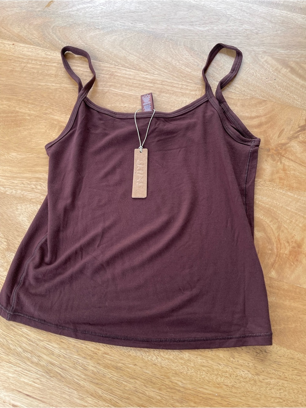 Skims Tank - Picture 3 of 3